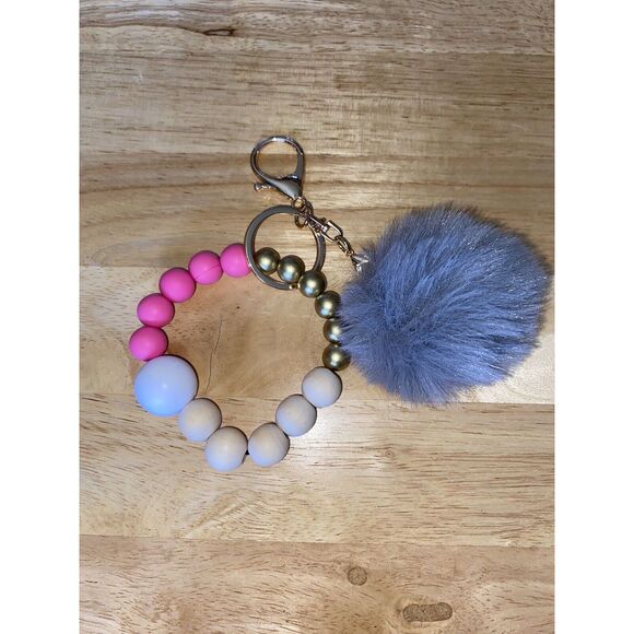 🎀2/$20🎀 Pink and Gold Wristlet Keychain with Pom Pom - Picture 2 of 5